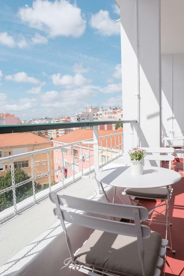 4U Lisbon Suites & Guesthouse VII Airport Exterior photo
